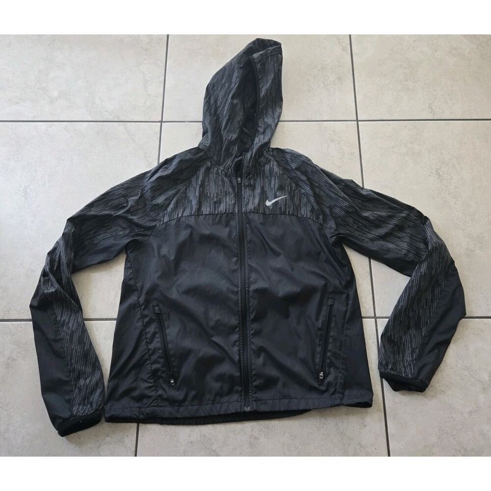 Nike Women's Shield Flash Running Reflective Zip Up Black Gray Jacket Size M